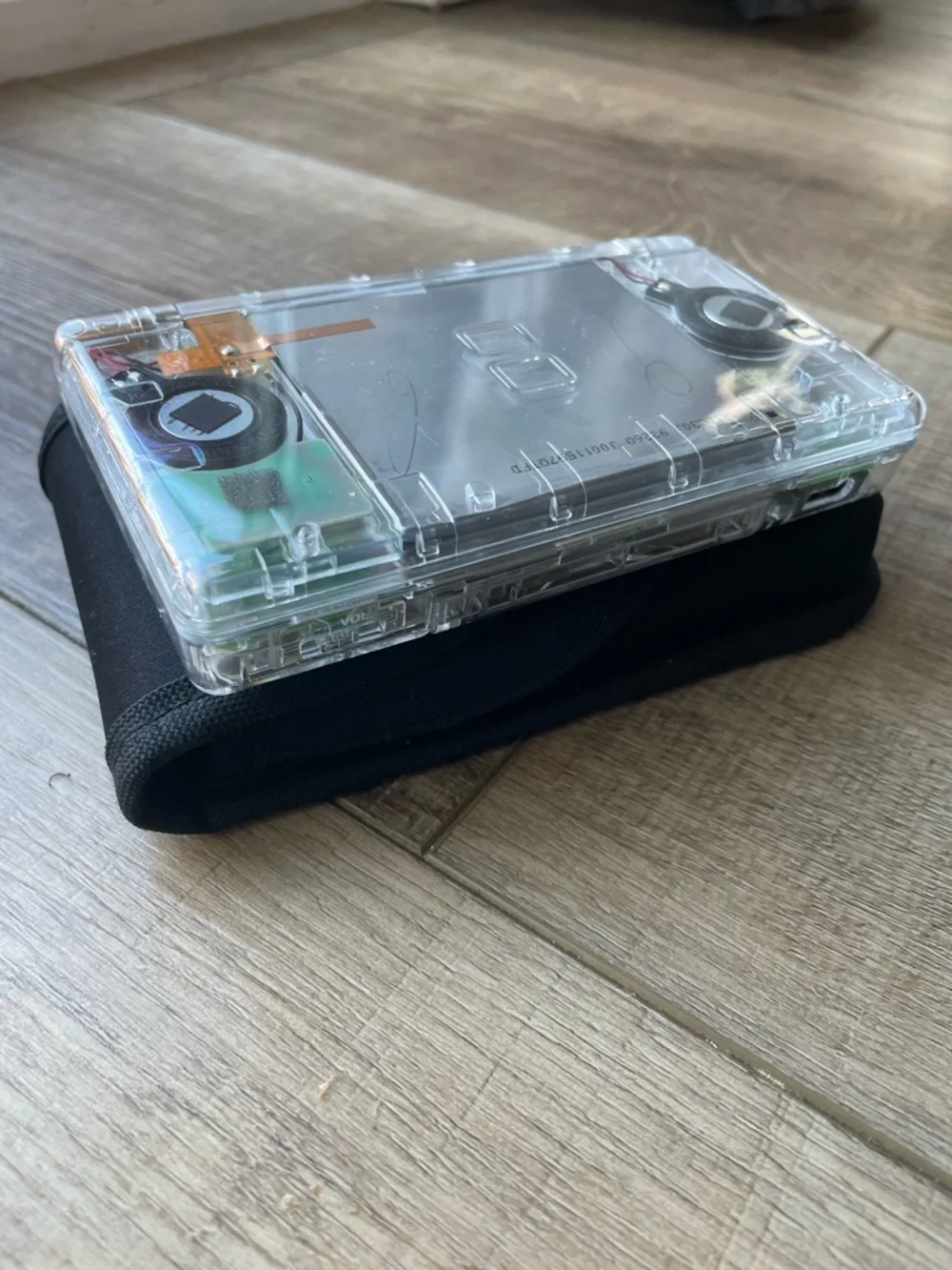 Nintendo DS Transparent Clear Shell with Carry Pouch and clear Stylus